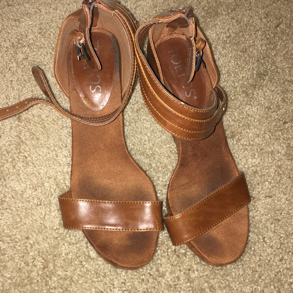 Brown wedges